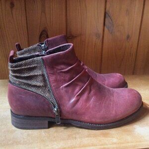 Caterpiller Red Cat Kiley Sedona Herringbone Leather Ankle Boot EUC Size 7.5